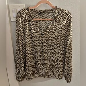 Tahari Cream Blouse with Long Sleeves and Relaxed Fit